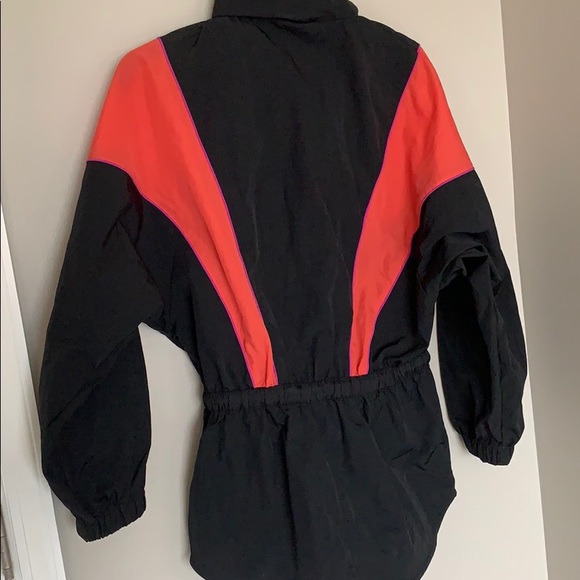 UO Windbreaker - Picture 3 of 3